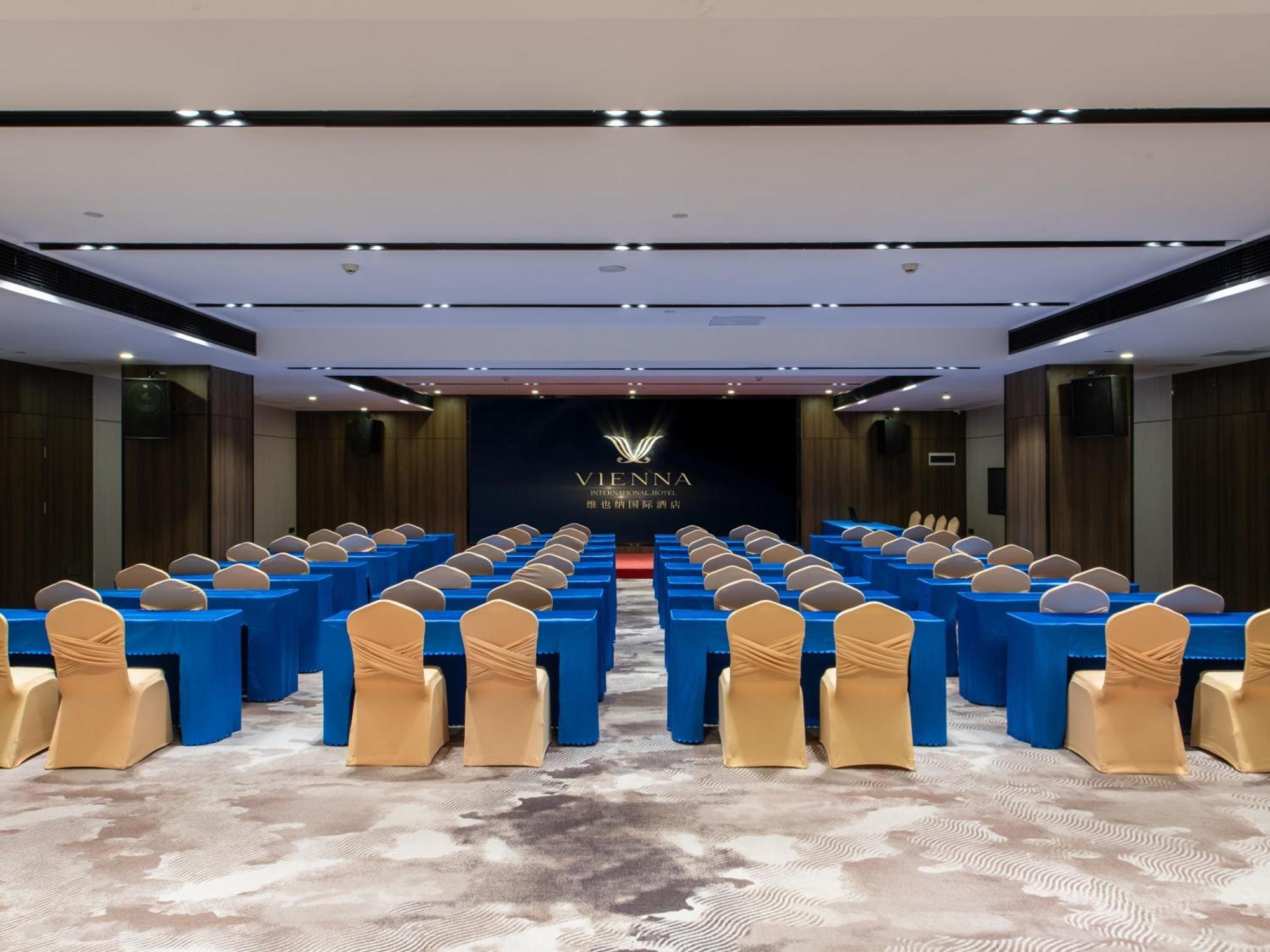 Vienna International Hotel Guangzhou Baiyun International Conference Center Екстер'єр фото
