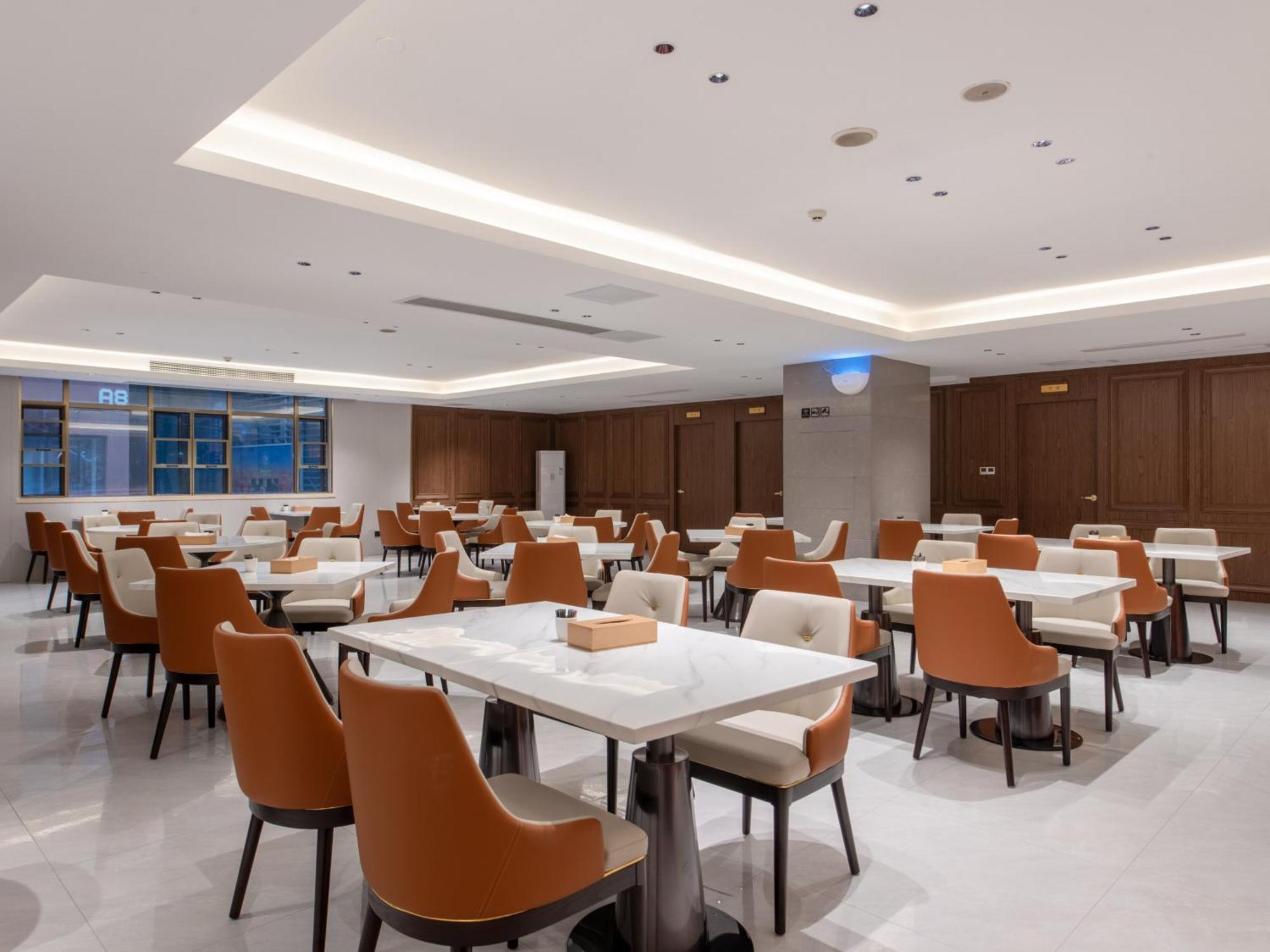 Vienna International Hotel Guangzhou Baiyun International Conference Center Екстер'єр фото