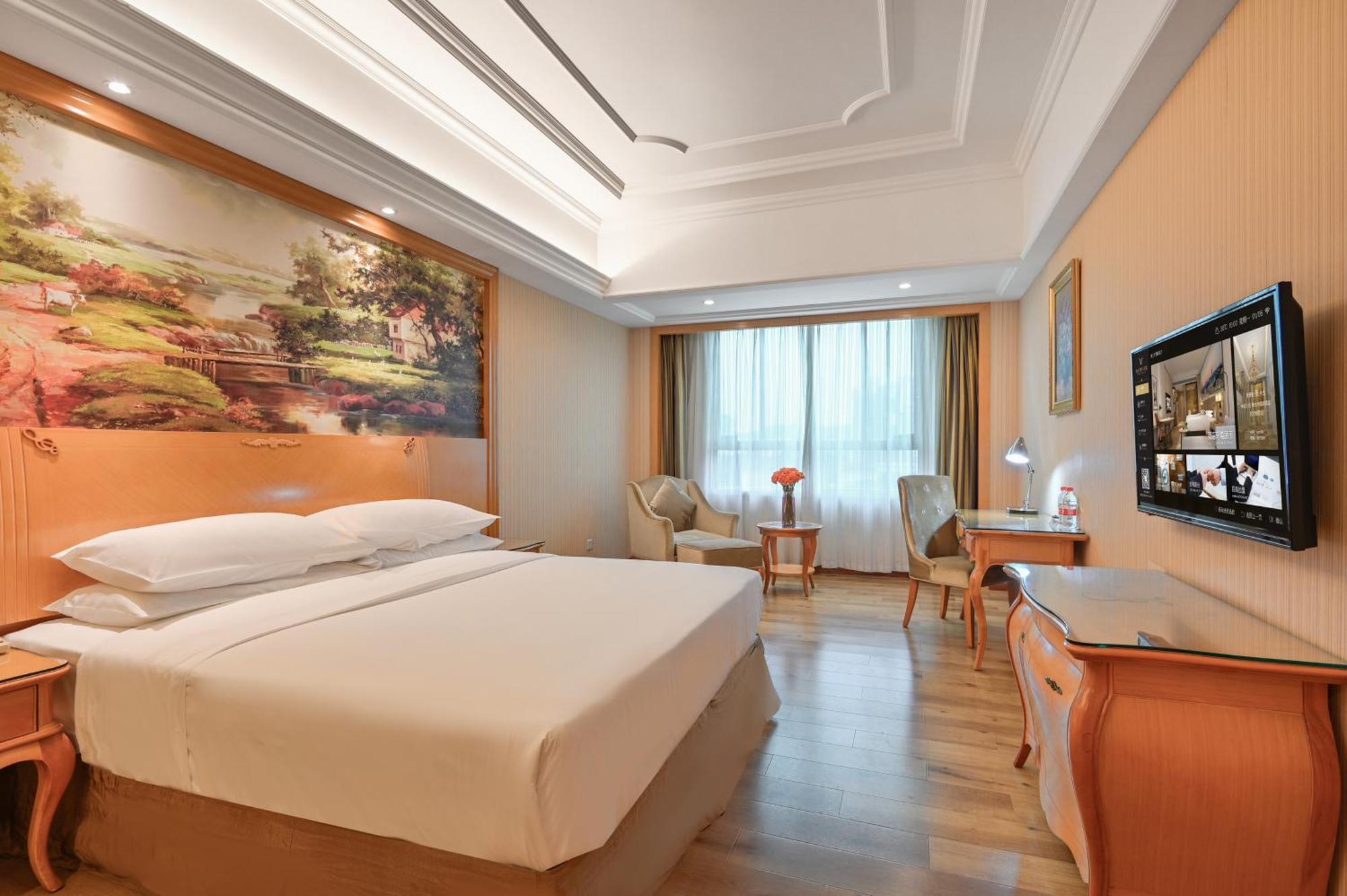 Vienna International Hotel Guangzhou Baiyun International Conference Center Екстер'єр фото