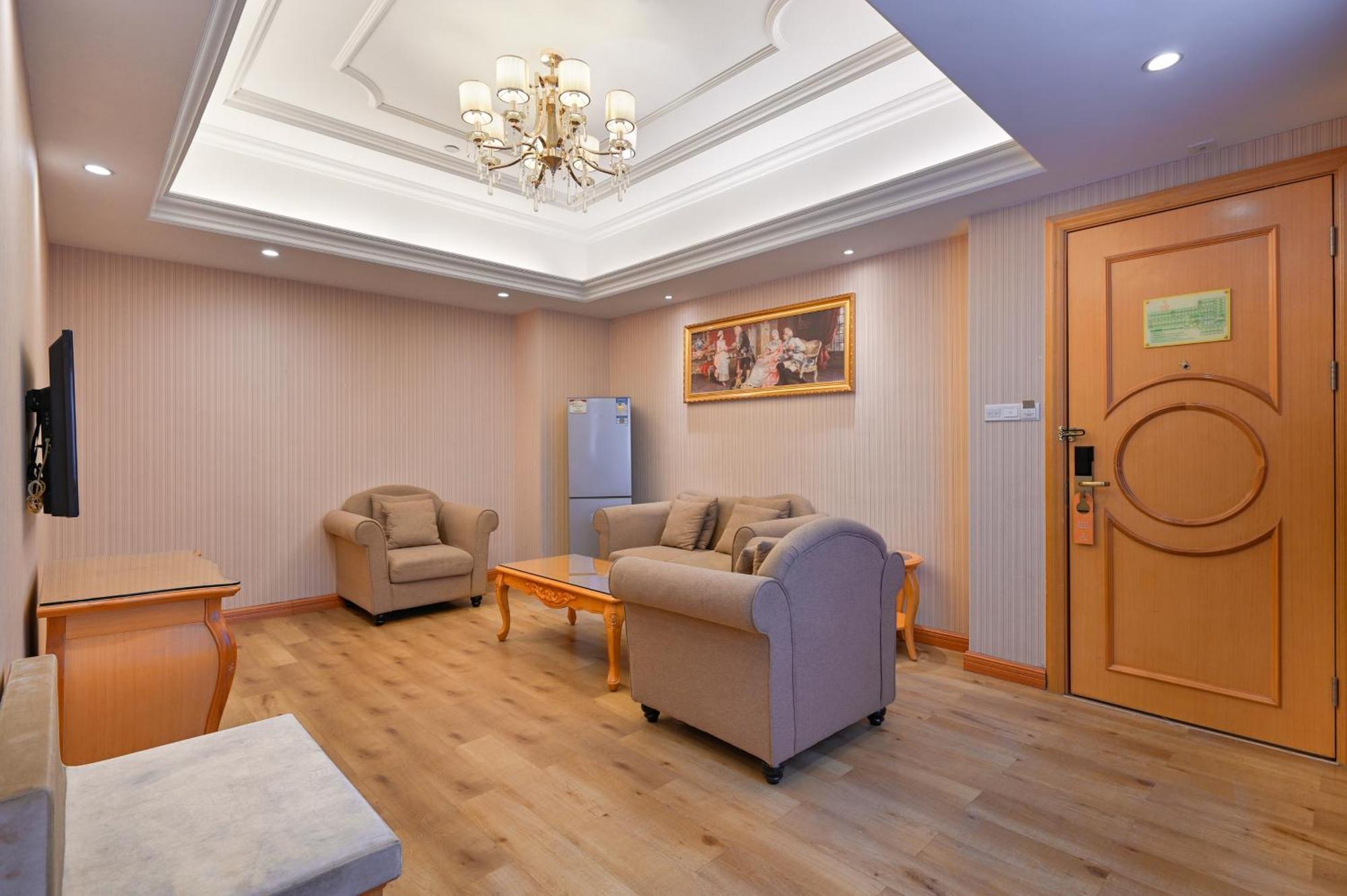 Vienna International Hotel Guangzhou Baiyun International Conference Center Екстер'єр фото