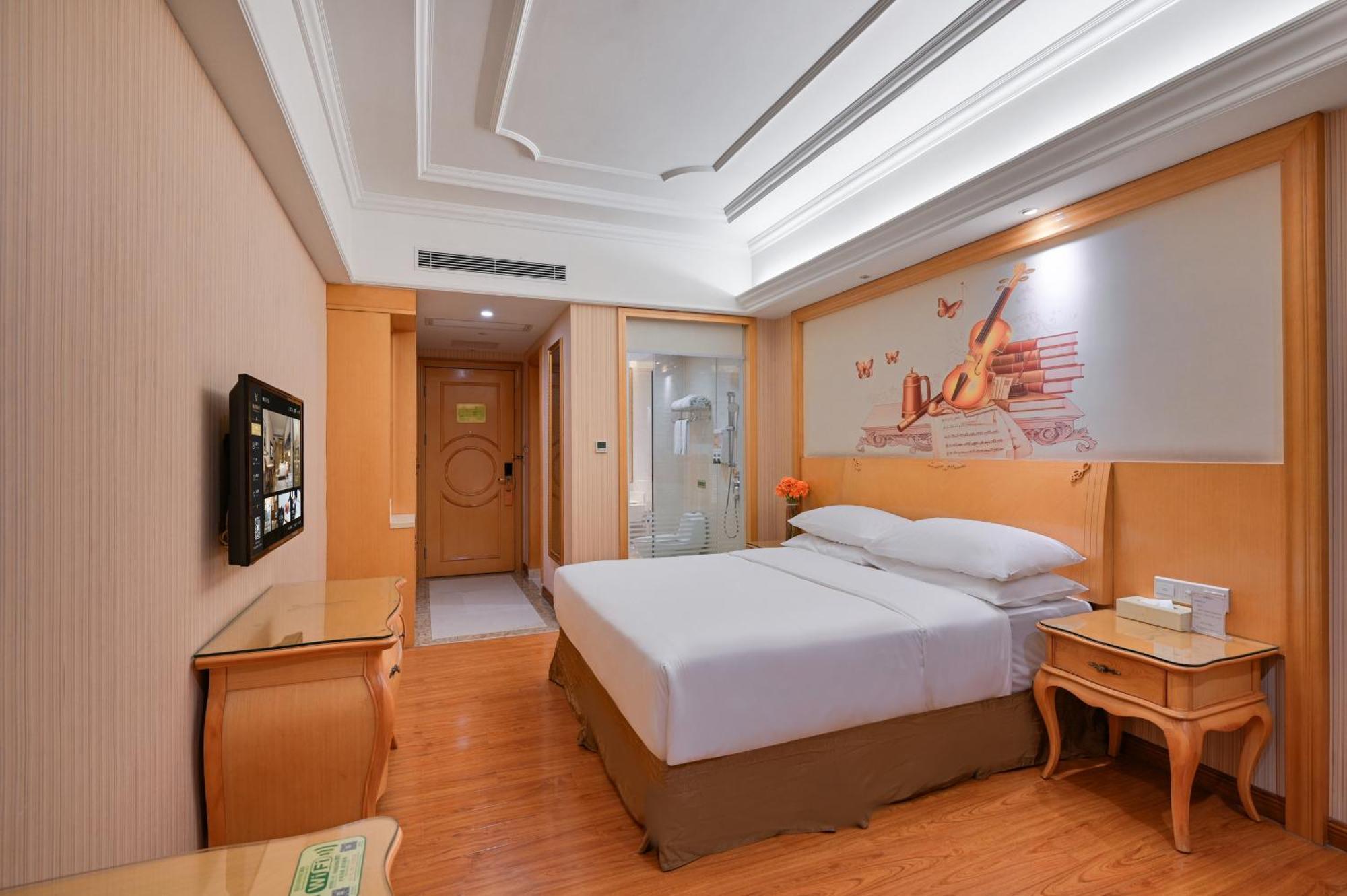 Vienna International Hotel Guangzhou Baiyun International Conference Center Екстер'єр фото
